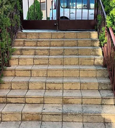 250 M море Апартаменты *